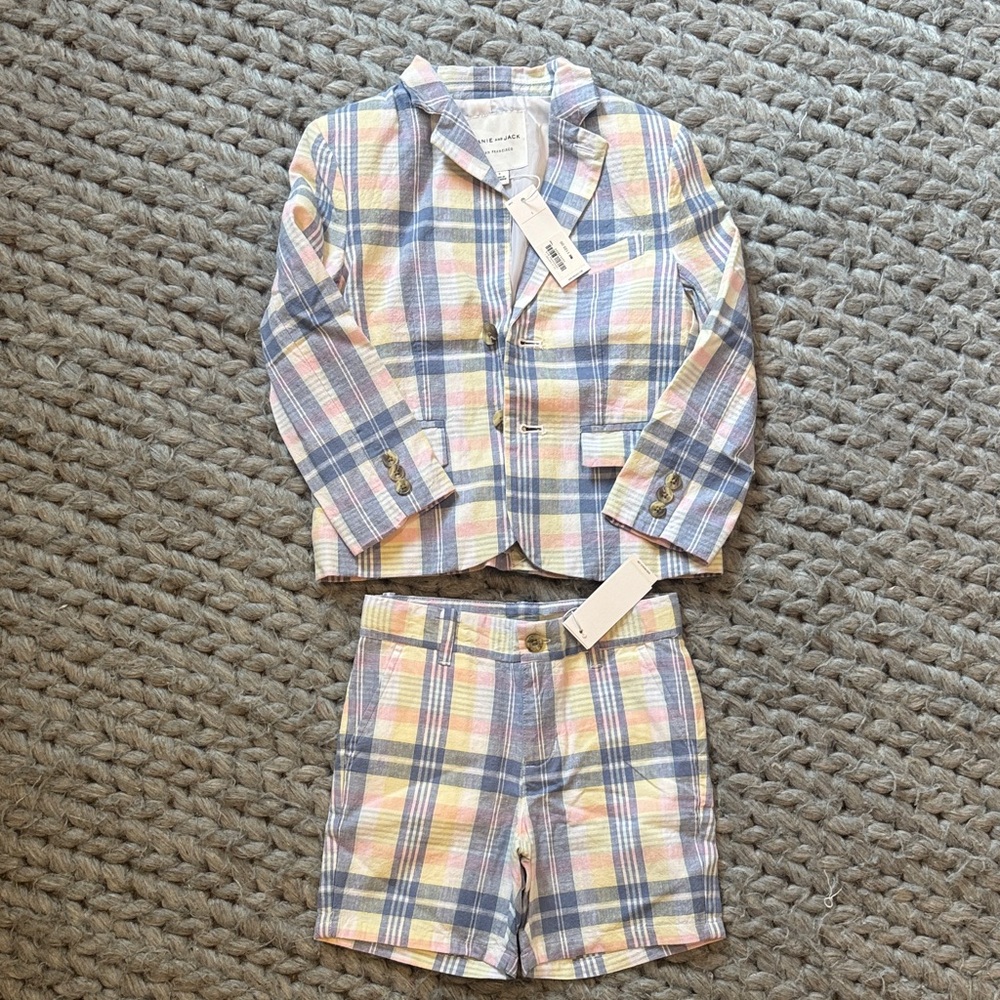 Brand New JANIE AND JACK suit : Blazer and Shorts 5 / 5T